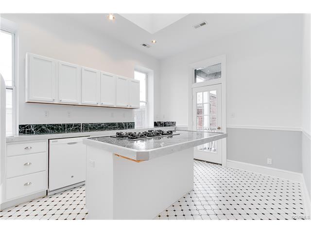 Foto del edificio - 2602 W Grace St