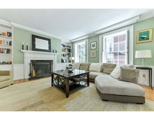 Primary Photo - 39 Pinckney St
