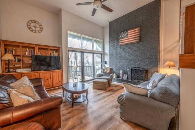 Building Photo - 1221 Baker Turn