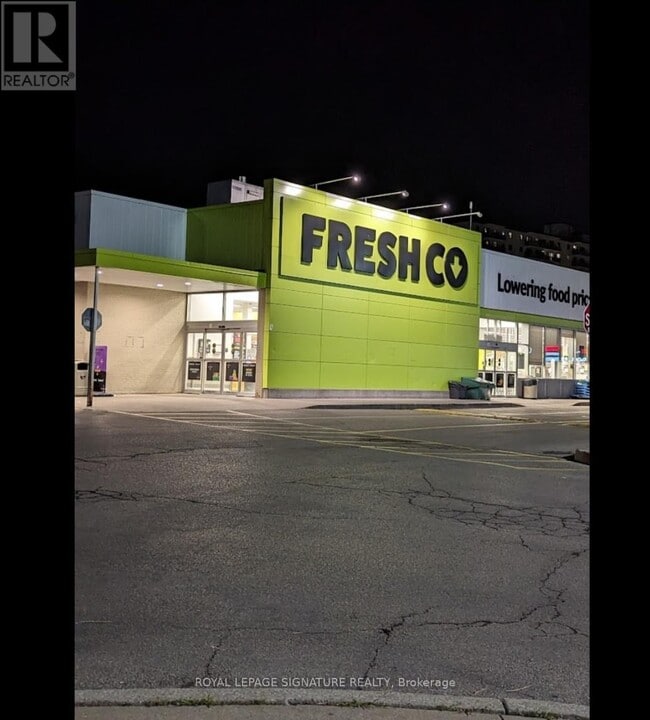 Building Photo - 1055a Forestwood Dr