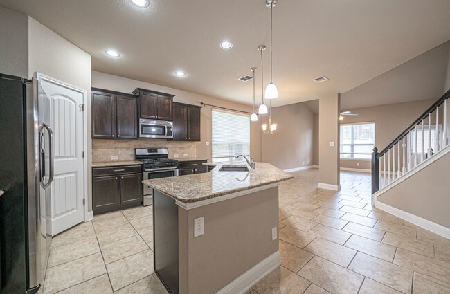 Building Photo - 12911 Brewster
