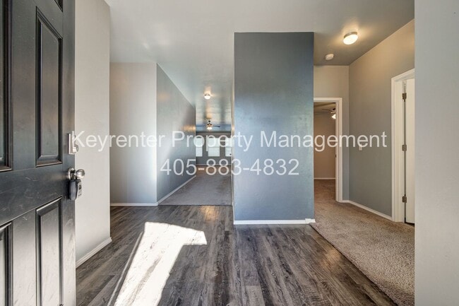 Building Photo - Gorgeous 4 Bed 2 Bath Home in Heart Of Mustang!!