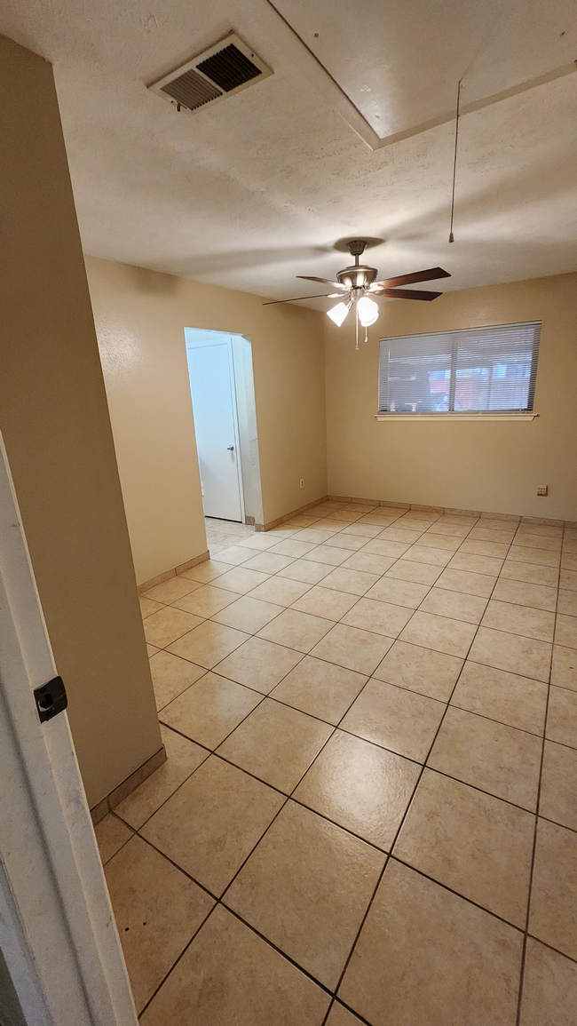 Foto del edificio - 45 W Mountain Creek Dr