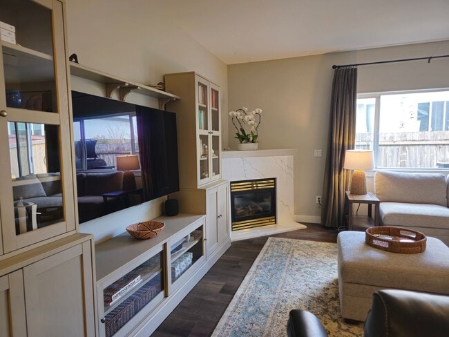 Foto del edificio - Beautiful, updated home in prime location!