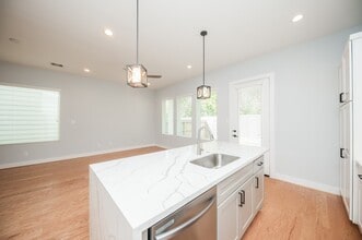 Building Photo - 1860 W Tidwell Rd