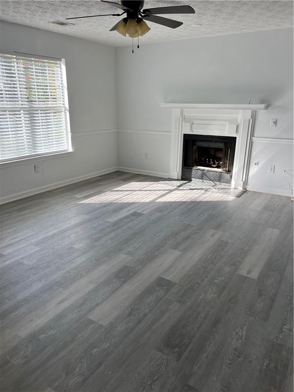 Foto del edificio - 1796 Crestwood Dr NW