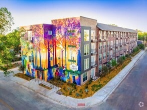 Building Photo - Bishop Flats