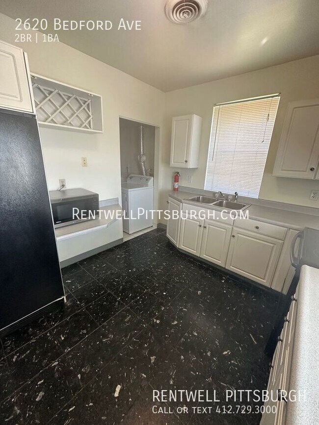 Building Photo - 2 Bedroom Apartment in Pittsburgh