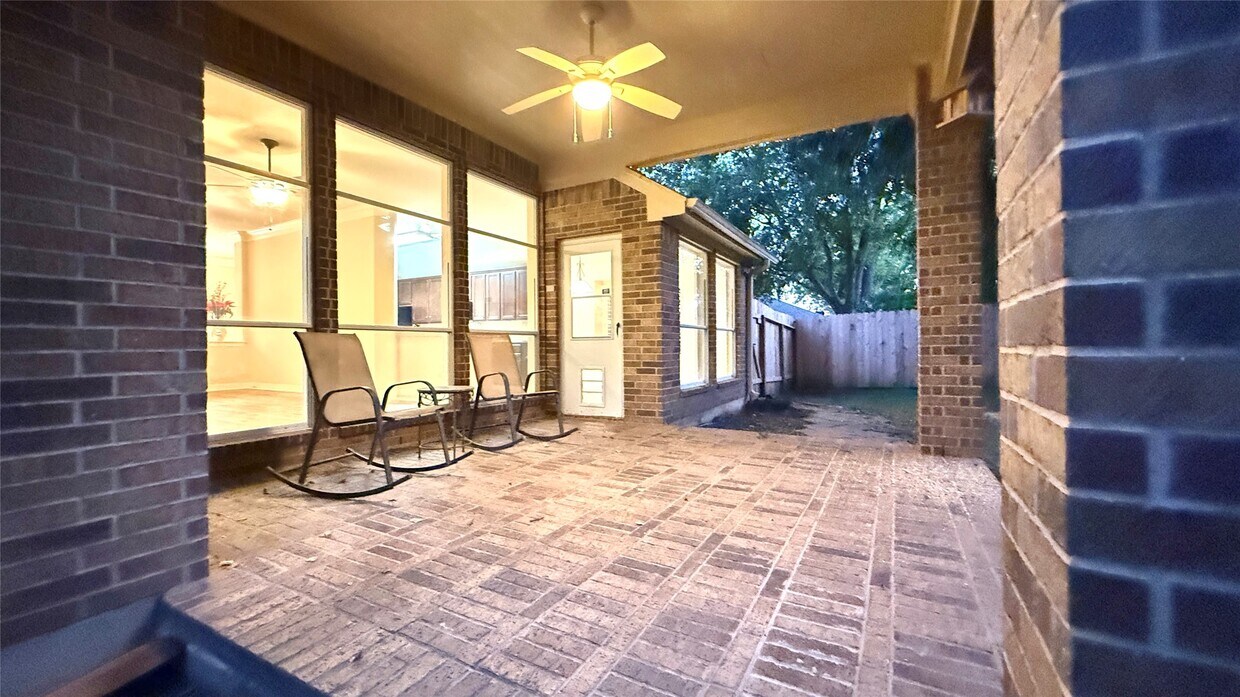 Foto del edificio - 931 Opal Chase Dr