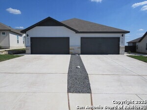 Foto principal - 415 Cross Barn Blvd