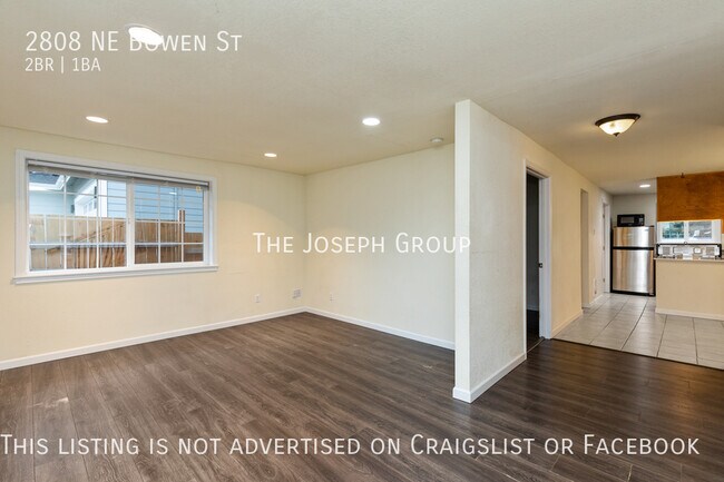 Foto del edificio - Wonderfully located 2BD/1BA Duplex in Mane...