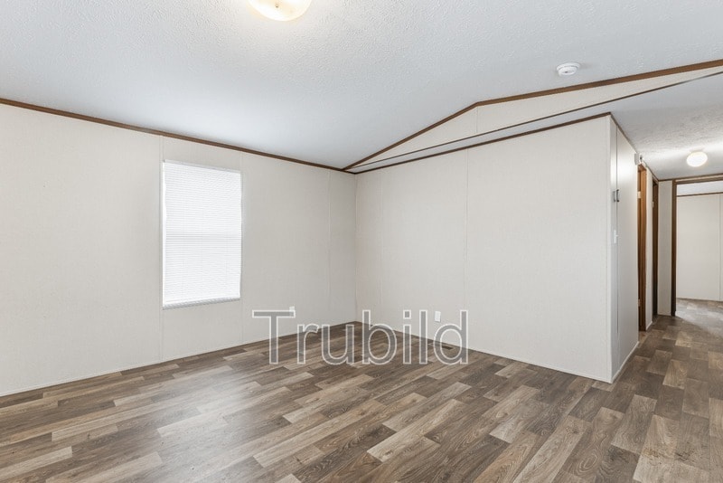 Building Photo - 70 N King Henry Ct
