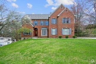 Building Photo - 6803 Oak St