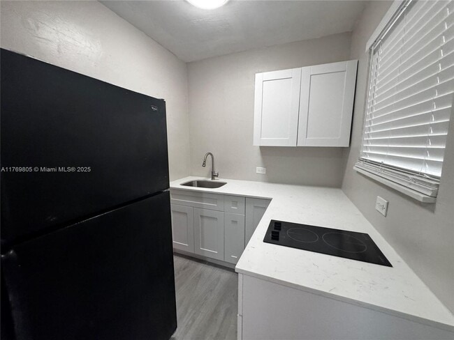 Foto del edificio - 2377 NW 35th St