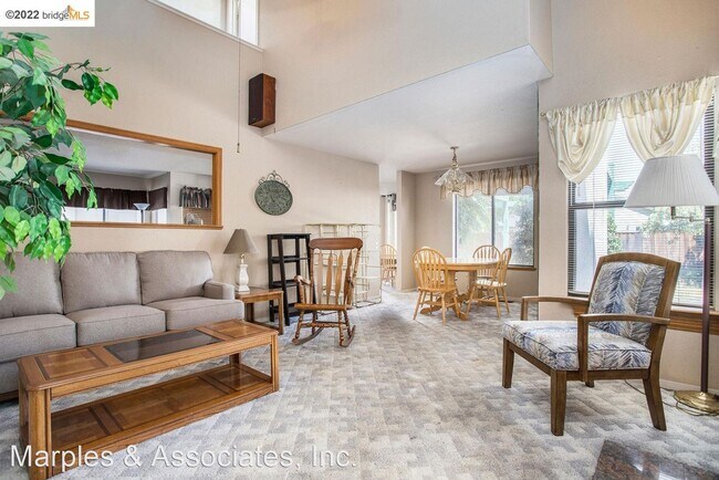 Foto del edificio - 4 br, 2.5 bath House - 720 Timberline Terrace