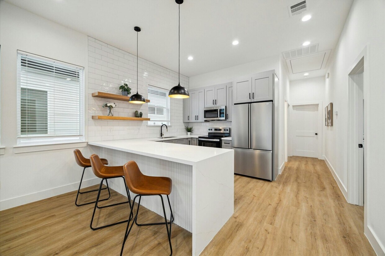 Foto principal - 3504 Delhi St