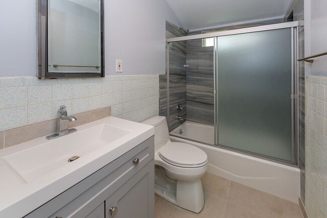 Building Photo - 5202 Woodman Ave