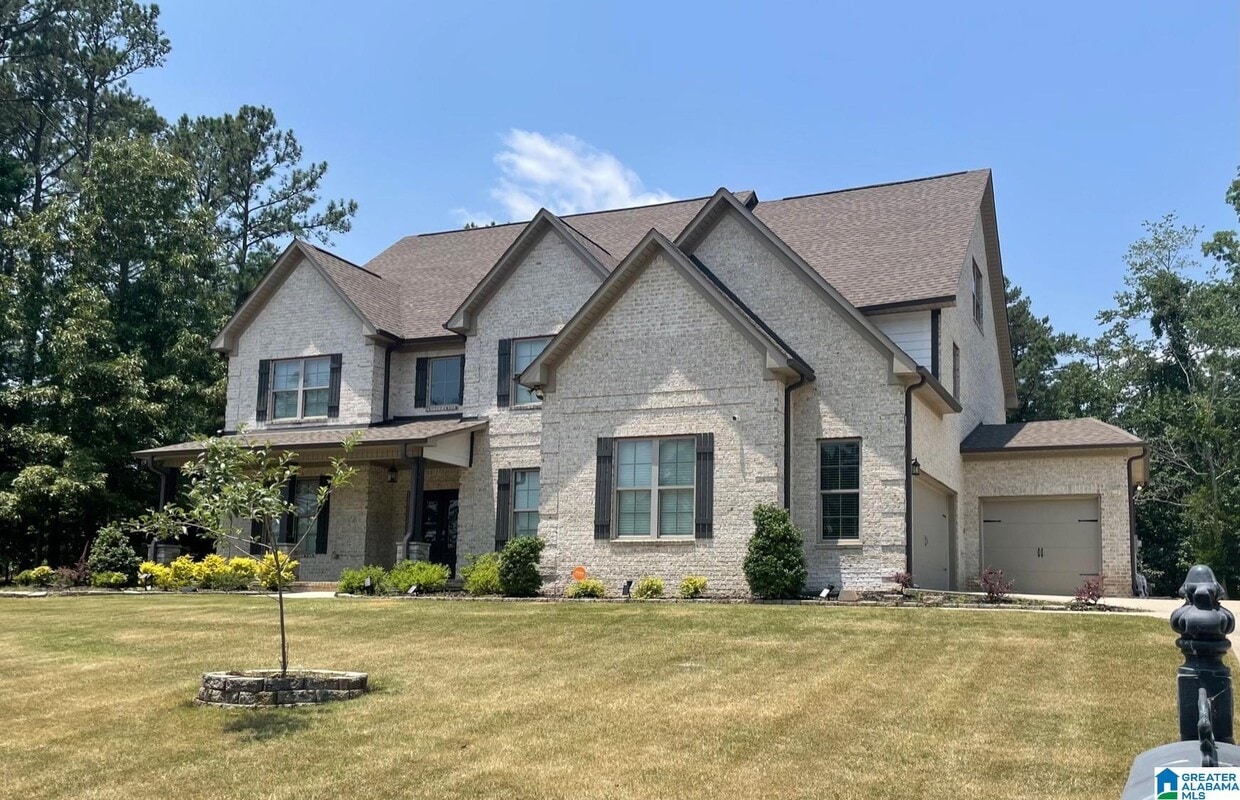 2107 Lakeview Trace, Trussville, AL 35173 House Rental in Trussville