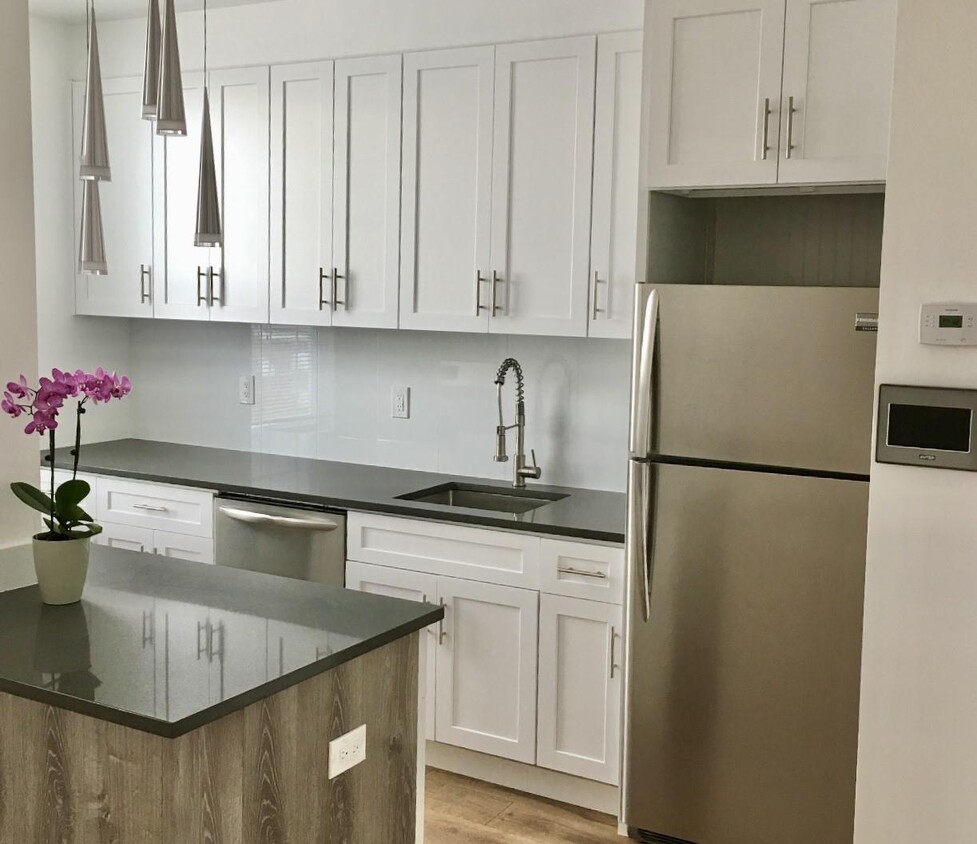 Foto principal - 68-56 76th St