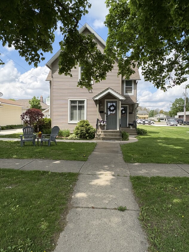 Foto principal - 747 Ann St