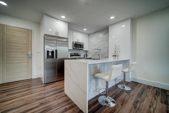 Building Photo - 4900 Spruce St