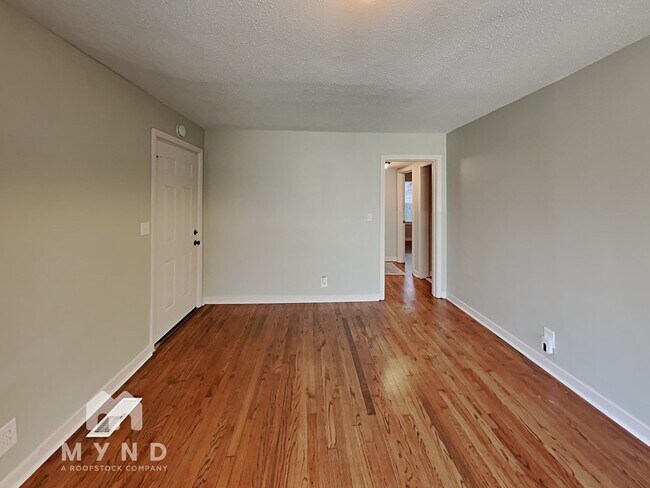 Building Photo - 1536 33rd St N