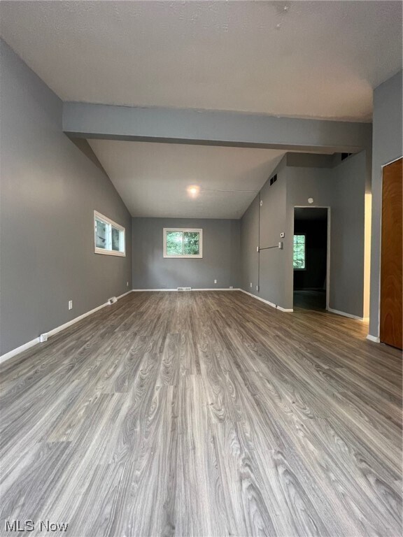 Building Photo - 1110 La Croix Ave