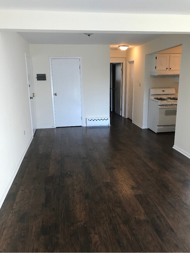 3642 W 119th St Unit 103, Alsip, IL 60803 Condo for Rent in Alsip, IL