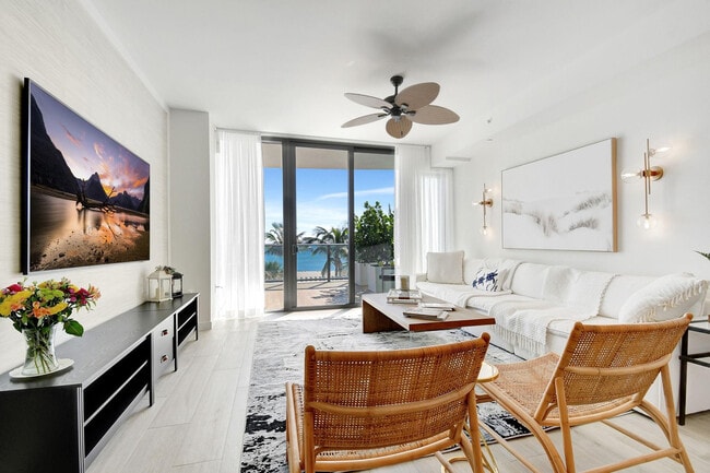 Building Photo - 1116 N Ocean Blvd