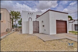 Building Photo - 10415 Ashwood Dr