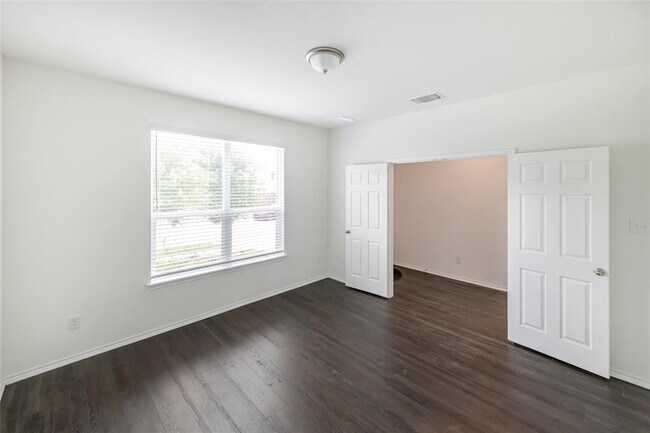 Building Photo - 1101 Arbor Acres Loop