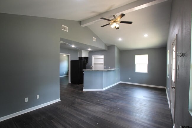Building Photo - 10207 TX 164 Spur