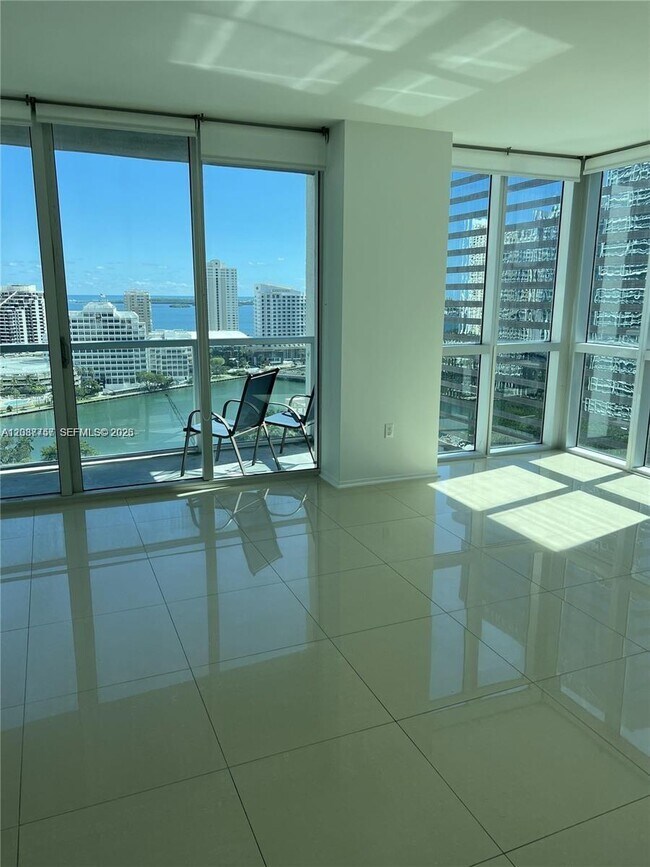Foto del edificio - 500 Brickell Ave