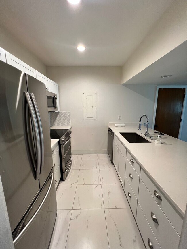 Building Photo - Great updated 2/2  in Grenelefe