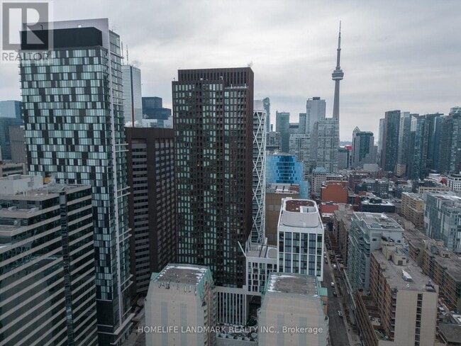 Building Photo - 238 Simcoe St