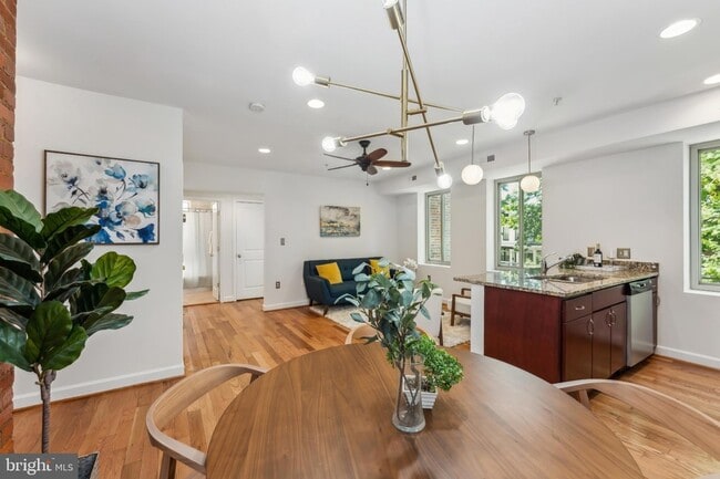 Foto del edificio - 5403 9th St NW