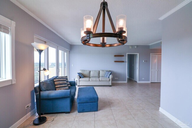 Foto del edificio - 825 Bayshore Dr