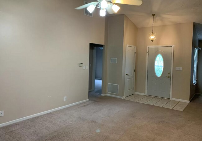 Foto del edificio - Large 3 Bedroom