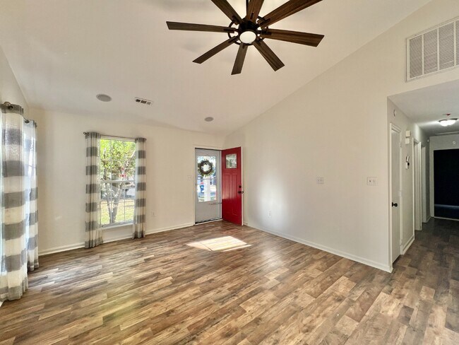 Building Photo - 12318 Delcorte Ln