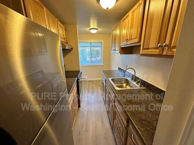 Building Photo - 5207 11th Ave NW