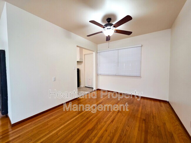 Foto del edificio - 2656 Grange St