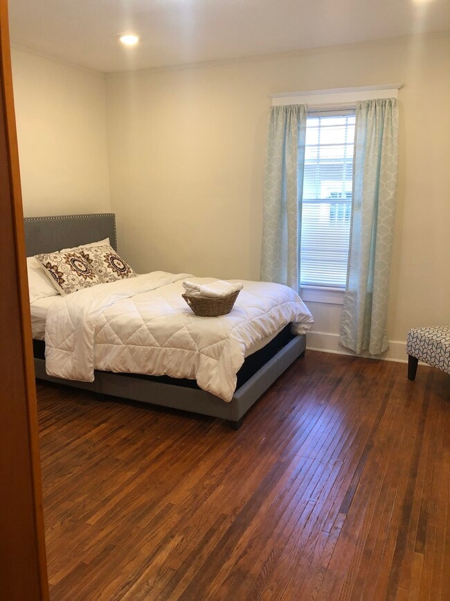 Bedroom 1 (Queen Bed) - 604 Tremont St