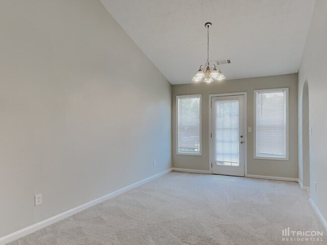 Building Photo - 2116 Blackberry Circle Auburn GA