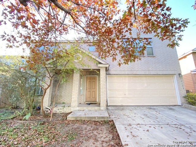 Primary Photo - 10122 Cedarcliff