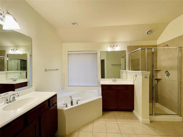 Foto del edificio - 2108 Jasmine Valley Drive