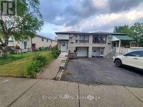 Building Photo - 7075 Magic Ct