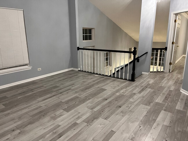 Building Photo - 211 Oxford Ct