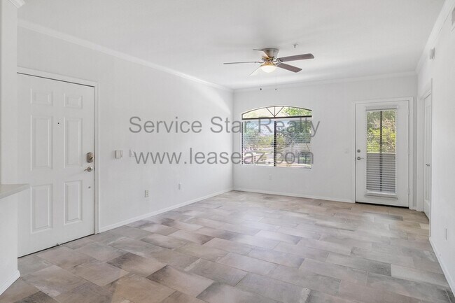 Foto del edificio - 15095 N Thompson Peak Pkwy