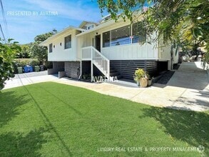 Building Photo - 1551 Aalapapa Dr