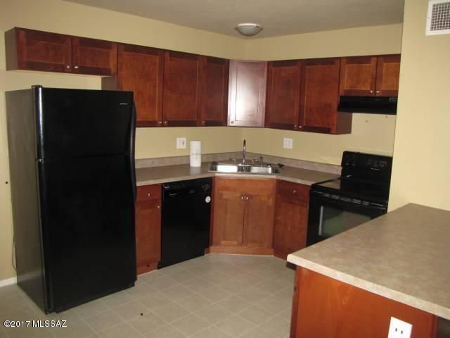Primary Photo - 2801 N Columbus Blvd